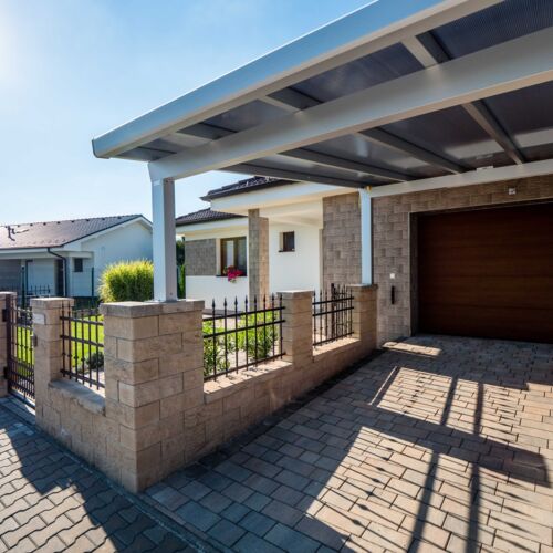 Přístřešky pro auta